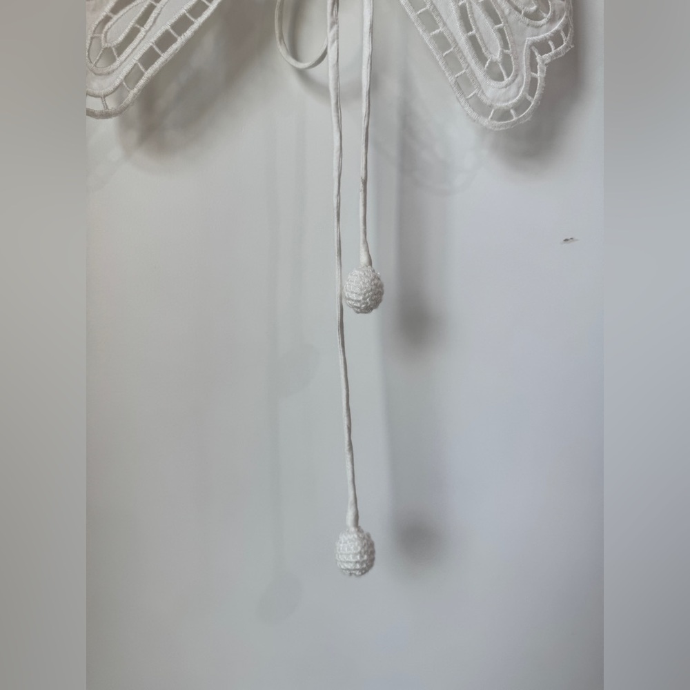 Farm Rio: Off-White Butterfly Richelieu Blouse - Picture 11 of 12